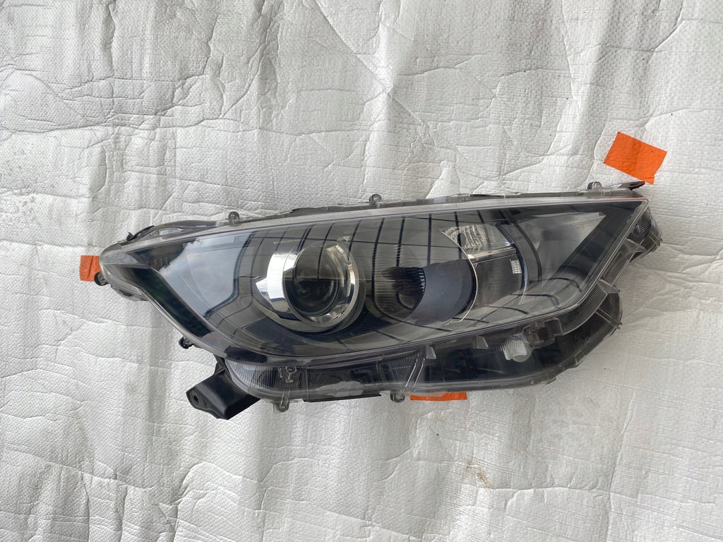 Frontscheinwerfer Toyota Yaris Rechts Scheinwerfer Headlight