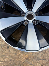 Load image into Gallery viewer, 1x Alufelge 18 Zoll 5C0601025AK VW Beetle Rim Wheel FEL2965004434lg
