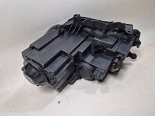 Laden Sie das Bild in den Galerie-Viewer, Frontscheinwerfer VW Touran 1305236225 Rechts Scheinwerfer Headlight SCH4513636916cz