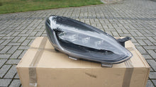 Load image into Gallery viewer, Frontscheinwerfer Ford Fiesta H1BB-13E014-CE LED Rechts Scheinwerfer Headlight