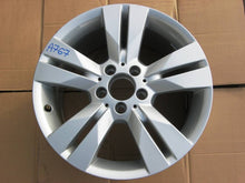 Laden Sie das Bild in den Galerie-Viewer, 1x Alufelge 17 Zoll 8.5" 5x112 58ET A2044017702 Mercedes-Benz X204 Rim Wheel FEL6147987459hv