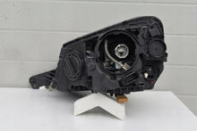 Load image into Gallery viewer, Frontscheinwerfer Skoda Yeti 5L1941016C Xenon Ein Stück (Rechts oder Links)