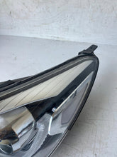 Laden Sie das Bild in den Galerie-Viewer, Frontscheinwerfer Kia Rio IV Stonic 92101-H8 LED Links Scheinwerfer Headlight