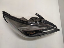 Laden Sie das Bild in den Galerie-Viewer, Frontscheinwerfer Opel Astra 39195689 LED Rechts Scheinwerfer Headlight SCH2333038750fo