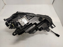 Laden Sie das Bild in den Galerie-Viewer, Frontscheinwerfer Skoda Superb 3P1941016 LED Rechts Scheinwerfer Headlight SCH1662939651os