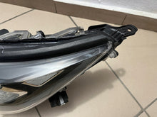 Laden Sie das Bild in den Galerie-Viewer, Frontscheinwerfer Toyota V I Full LED Links Scheinwerfer Headlight SCH6887421233iu