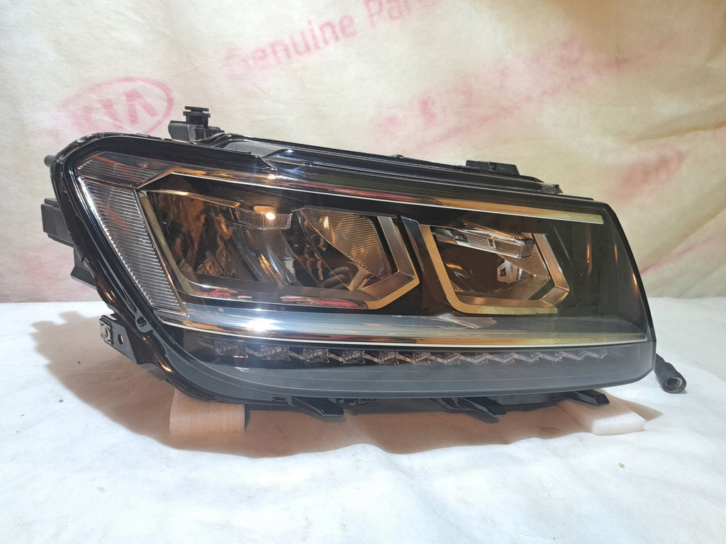 Frontscheinwerfer VW Tiguan 5NB941036B LED Rechts Scheinwerfer Headlight