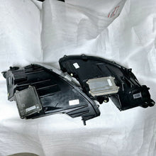 Laden Sie das Bild in den Galerie-Viewer, Frontscheinwerfer Tesla 0020203912 0020203812 Full LED Rechts oder Links