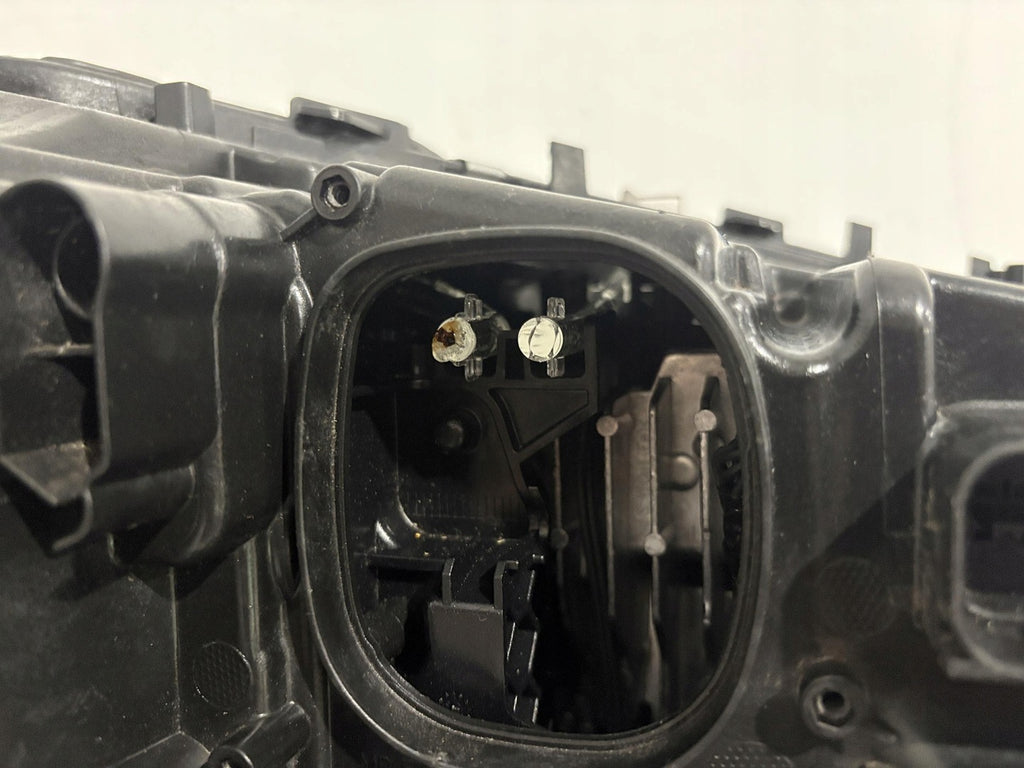 Frontscheinwerfer BMW X3 G01 G02 7466119 LED Ein Stück (Rechts oder Links) SCH8084035867qr