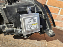 Load image into Gallery viewer, Frontscheinwerfer VW Caddy IV 2K1941031A Xenon Ein Stück (Rechts oder Links) SCH9739793193wi