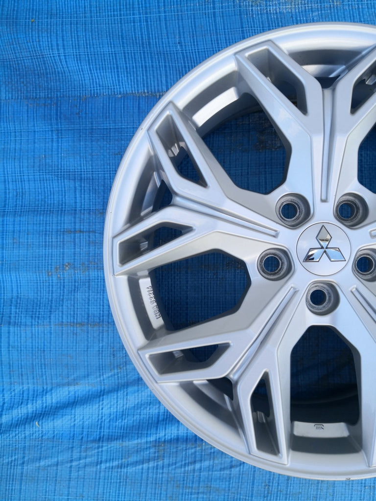 1x Alufelge 18 Zoll 7.0" 5x114.3 38ET MZ315060 Mercedes-Benz Outlander Rim Wheel FEL5305282528gc
