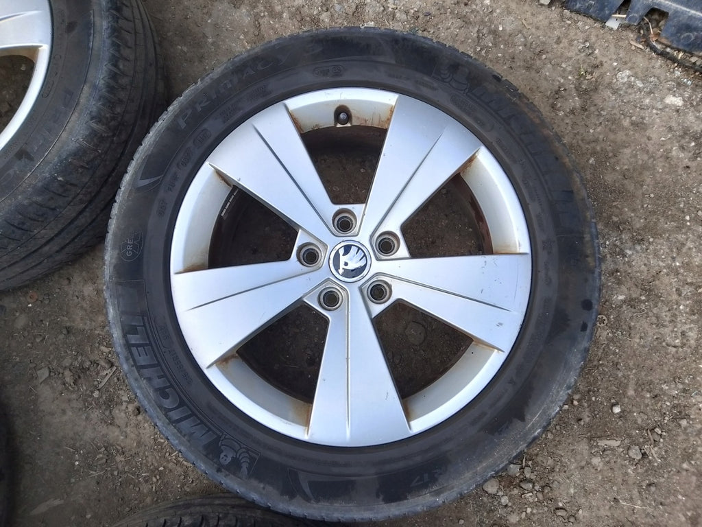 4x Alufelge 17 Zoll 6.5" 5x112 41ET 3V0601025AS Skoda Superb Iii Rim Wheel FEL3097802162wt