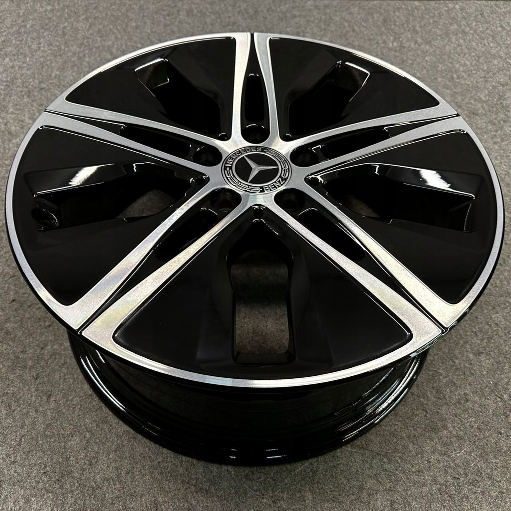 4x Alufelge 18 Zoll 7.5" 5x112 49ET Glanz Schwarz A1774010500 Mercedes-Benz W177 FEL5716891645zw