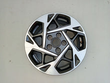Load image into Gallery viewer, 1x Alufelge 16 Zoll 6.5" 5x114.3 50ET Glanz 52910-G4AA0 Hyundai I30 Iii FEL6445002466ev