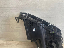 Laden Sie das Bild in den Galerie-Viewer, Frontscheinwerfer Seat Tarraco 5FJ941007J LED Links Scheinwerfer Headlight