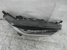 Laden Sie das Bild in den Galerie-Viewer, Frontscheinwerfer Toyota 4 Yaris KO-8EU Full LED Rechts Scheinwerfer Headlight