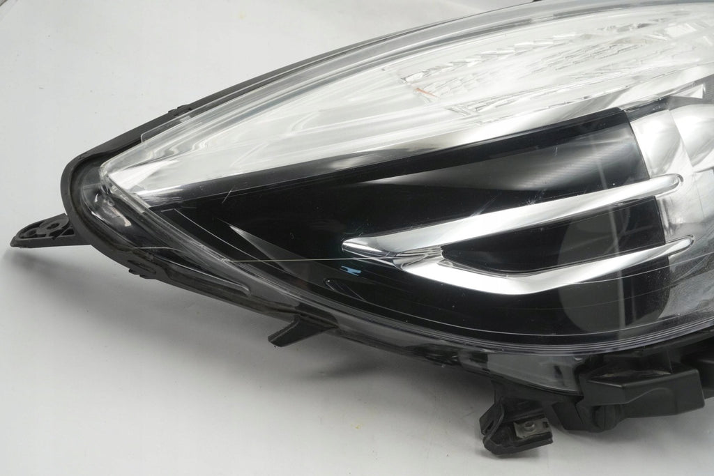 Frontscheinwerfer Renault Scenic 260106928R Rechts Scheinwerfer Headlight SCH9861377144dj