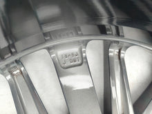 Load image into Gallery viewer, 1x Alufelge 18 Zoll 8.0" 5x114.3 50ET Glanz Graphit 4261133F90 Mg Camry FEL6038953299aa