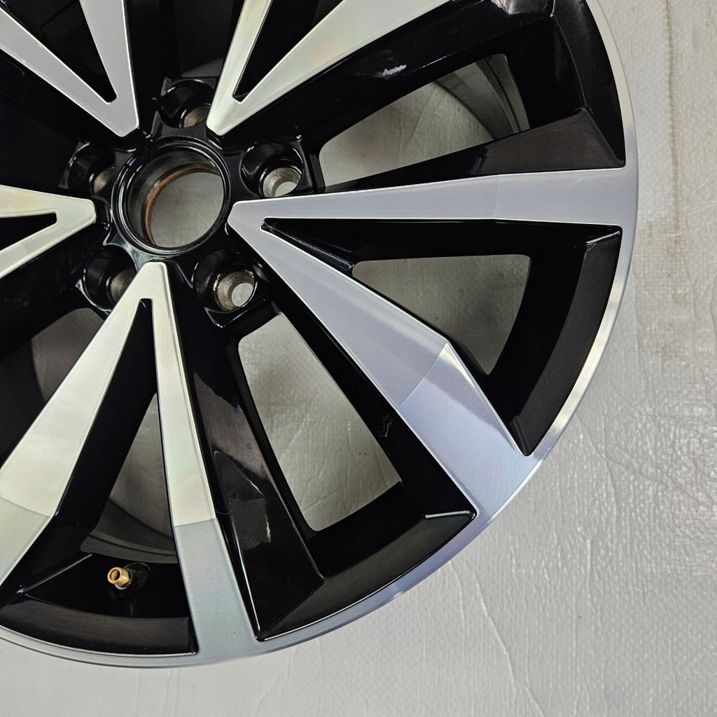 1x Alufelge 17 Zoll 7.0" 5x112 45ET 2GA601025B VW Tiguan Jetta Rim Wheel FEL1721332220to