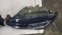 Laden Sie das Bild in den Galerie-Viewer, Frontscheinwerfer Skoda Superb III 3V1941015D 3V1941016D LED Ein Satz Headlight SCH8945335081od