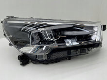 Laden Sie das Bild in den Galerie-Viewer, Frontscheinwerfer Toyota Hilux VIII RCD25398 FALSE Scheinwerfer Headlight SCH5851306413du