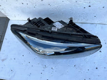 Laden Sie das Bild in den Galerie-Viewer, Frontscheinwerfer Mercedes-Benz W247 A2479062603 Rechts Scheinwerfer Headlight SCH4217804538ai