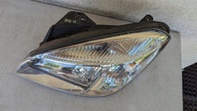 Load image into Gallery viewer, Frontscheinwerfer Kia Rio II Links Scheinwerfer Headlight