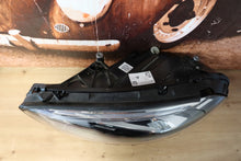 Laden Sie das Bild in den Galerie-Viewer, Frontscheinwerfer Mercedes-Benz W177 A1779065303 LED Links Headlight SCH8289807371dl