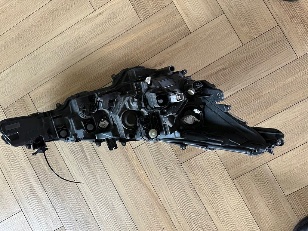 Frontscheinwerfer Toyota Corolla 81150-02S70 Full LED Rechts oder Links