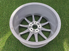 Load image into Gallery viewer, 1x Alufelge 17 Zoll 7.5&quot; 5x112 56ET A1644017102 Mercedes-Benz W164 X164