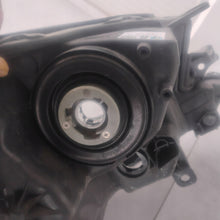 Laden Sie das Bild in den Galerie-Viewer, Frontscheinwerfer Toyota Aygo X 29316 Links Scheinwerfer Headlight SCH2987441921km
