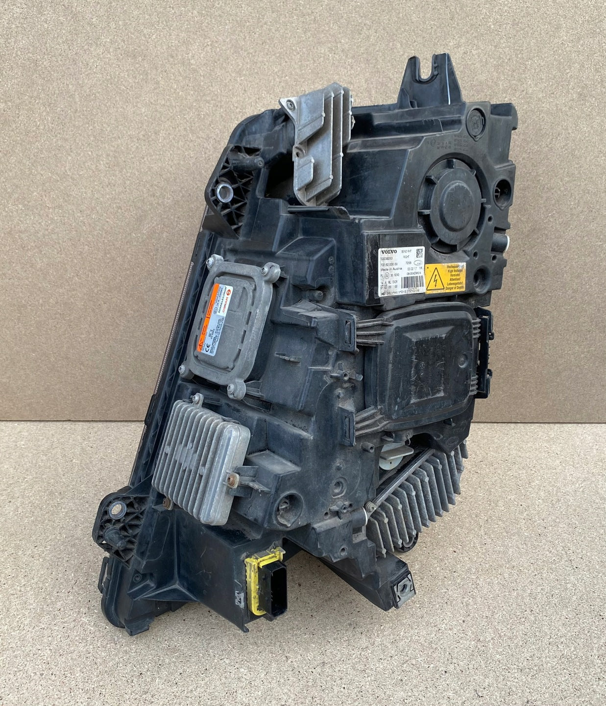 Frontscheinwerfer Volvo 22239253 XENON Rechts Scheinwerfer