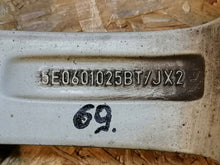 Load image into Gallery viewer, 1x Alufelge 17 Zoll 7.0" 5x112 49ET 5E0601025BT Skoda Octavia Iii Rim Wheel FEL4421948130le