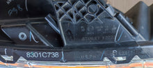 Laden Sie das Bild in den Galerie-Viewer, Frontscheinwerfer Mitsubishi L200 8301C738 Rechts Scheinwerfer Headlight SCH8219271262vu