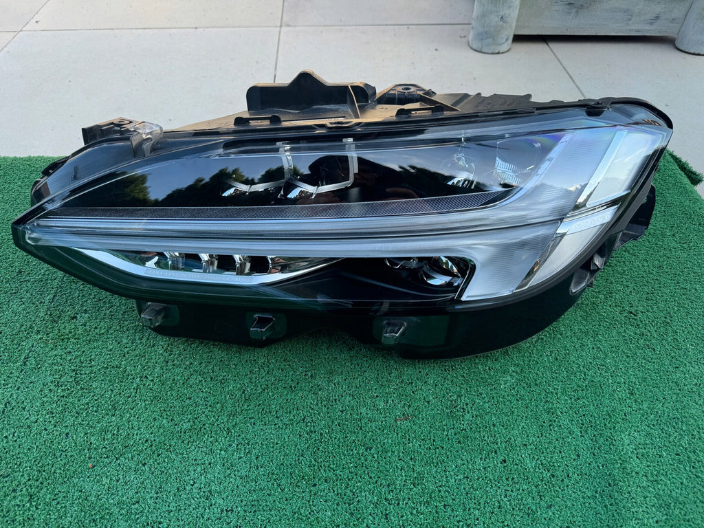 Frontscheinwerfer Volvo S90 V90 89914443 Links Scheinwerfer Headlight SCH9284616341ip