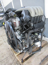 Laden Sie das Bild in den Galerie-Viewer, Motor VW Passat B7 ALT 2.0 130PS 96kW 190TKm Benzin Engine Komplett MOT3001067985oi