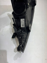 Laden Sie das Bild in den Galerie-Viewer, Frontscheinwerfer Audi A1 82A941003 Links Scheinwerfer Headlight