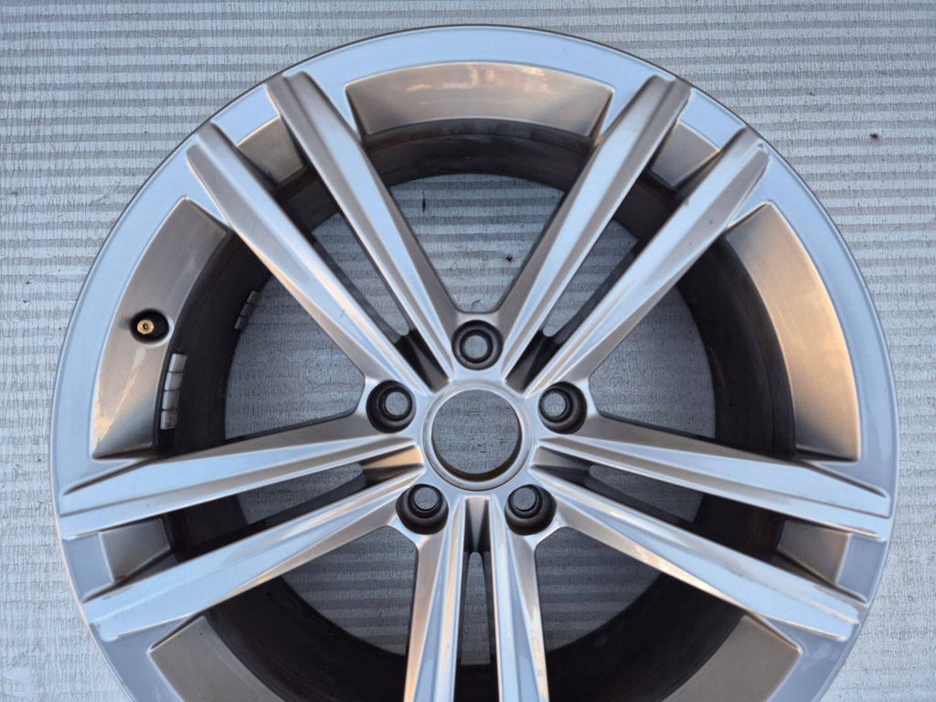 1x Alufelge 18 Zoll 5G0601025DC VW Golf Vii Rim Wheel FEL2127646298xj