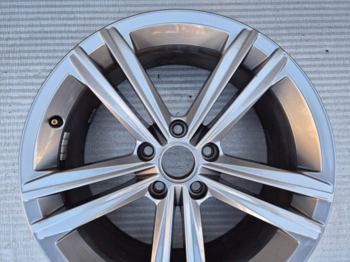 1x Alufelge 18 Zoll 5G0601025DC VW Golf Vii Rim Wheel FEL2127646298xj