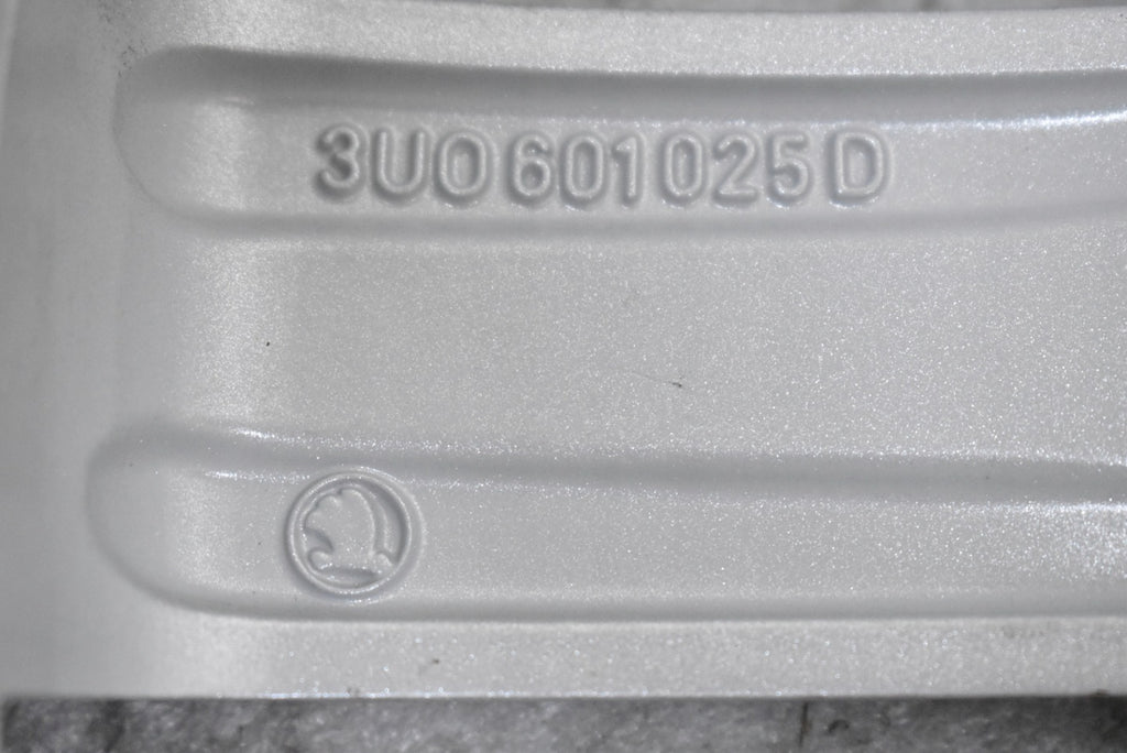 1x Alufelge 17 Zoll 7.0" 5x112 37ET Glanz Silber 3U0601025D Skoda Superb FEL7323039890fv