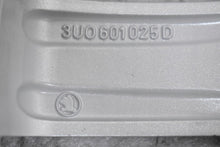 Laden Sie das Bild in den Galerie-Viewer, 1x Alufelge 17 Zoll 7.0" 5x112 37ET 3U0601025D Skoda Superb Rim Wheel FEL7323039890fv