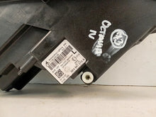 Laden Sie das Bild in den Galerie-Viewer, Frontscheinwerfer Skoda Octavia IV 5E4941015A Links Scheinwerfer Headlight SCH1810434496qb