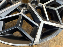 Load image into Gallery viewer, 1x Alufelge 19 Zoll 7.5&quot; 5x114.3 51ET 52910-N7400 Hyundai Tucson Rim Wheel