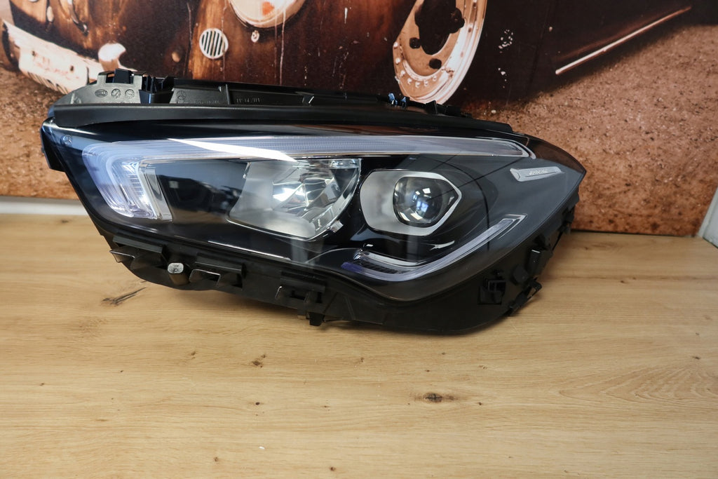 Frontscheinwerfer Mercedes-Benz Cla A1189068300 A1189068300A1189068300 LED Links SCH5735885939fk