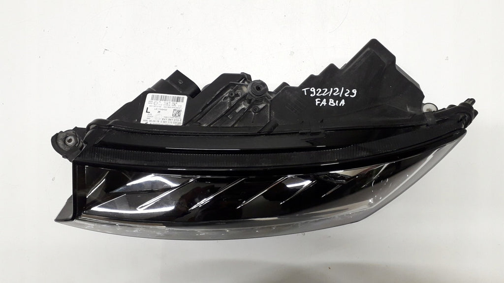 Frontscheinwerfer Skoda Fabia III 6V1941015E Full LED Rechts oder Links