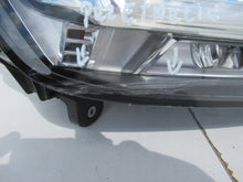 Laden Sie das Bild in den Galerie-Viewer, Frontscheinwerfer Audi Q2 81A941034B LED Rechts Scheinwerfer Headlight