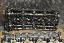 Laden Sie das Bild in den Galerie-Viewer, Zylinderkopf Porsche Panamera 971 CVD 4.0 TFSI Benzin Unkomplett MOT8748972677bd