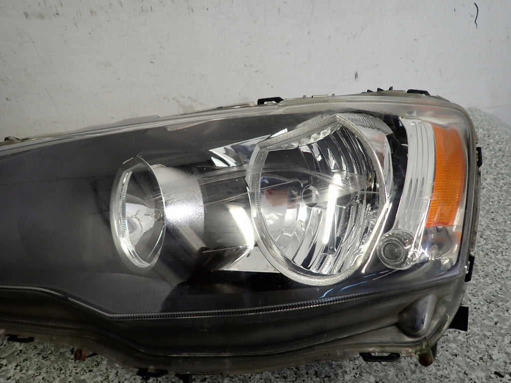 Frontscheinwerfer Mitsubishi Lancer VIII Links Scheinwerfer Headlight