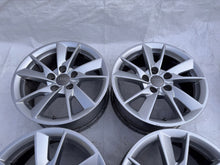 Laden Sie das Bild in den Galerie-Viewer, 4x Alufelge 16 Zoll 7.0" 5x112 35ET Glanz Silber 8W0601025B Audi Rim Wheel FEL2636506141ht