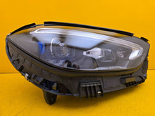 Laden Sie das Bild in den Galerie-Viewer, Frontscheinwerfer Mercedes-Benz W206 A2069065404 LED Rechts Headlight SCH7901731575bx
